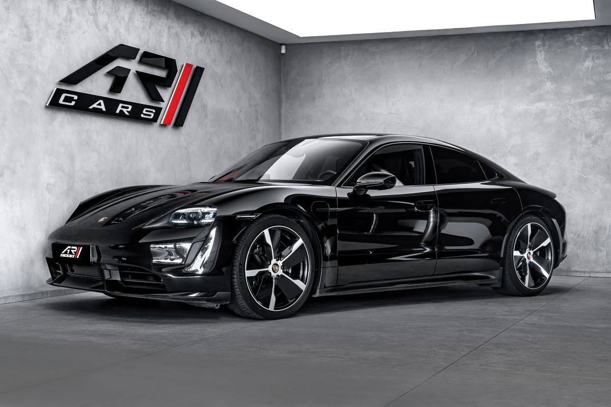Porsche Taycan, Turbo S Keramiky Pano 360