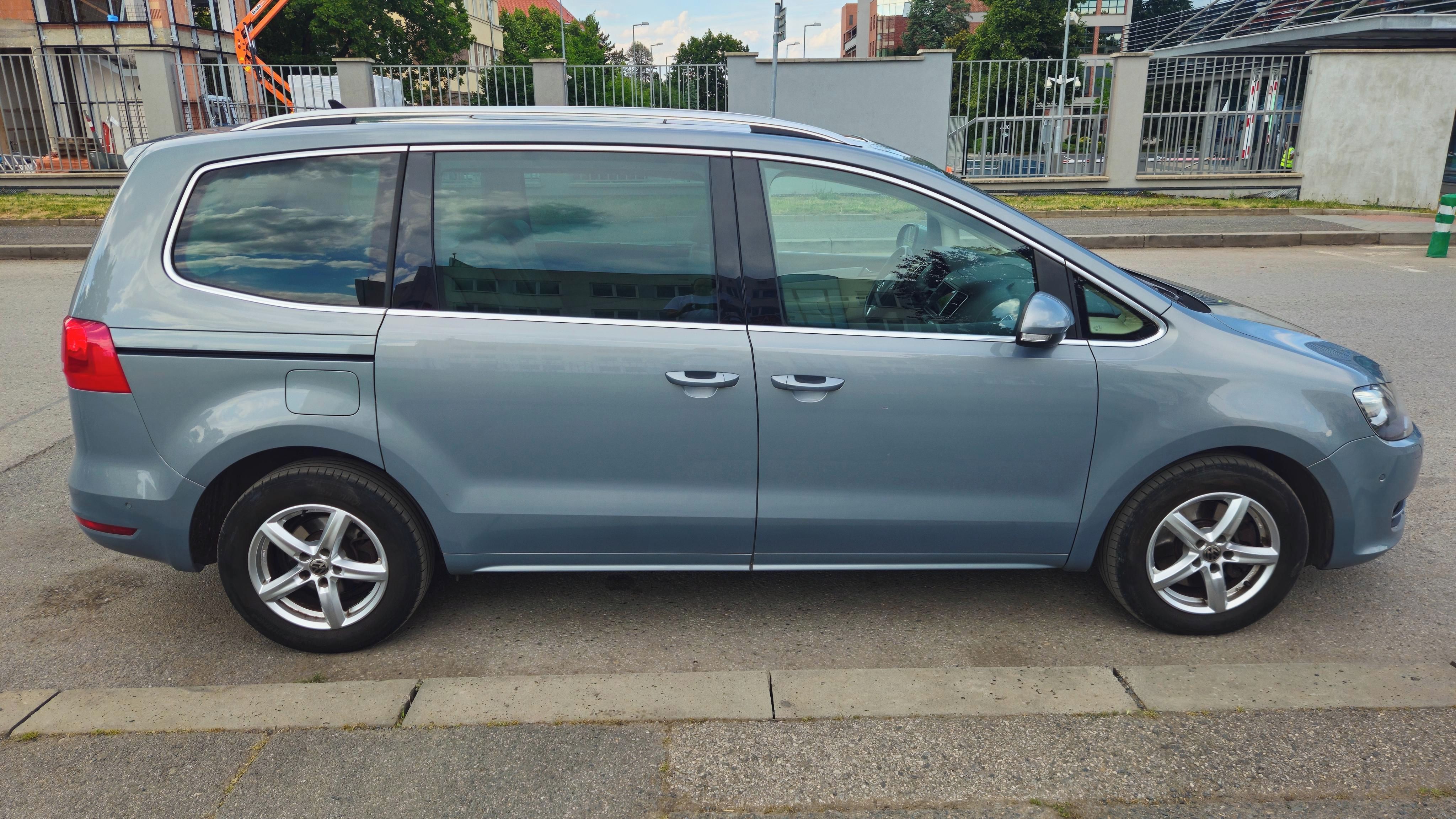 Volkswagen Sharan, 103kW 4x4 Webasto TZ Highline+ - fotka 3