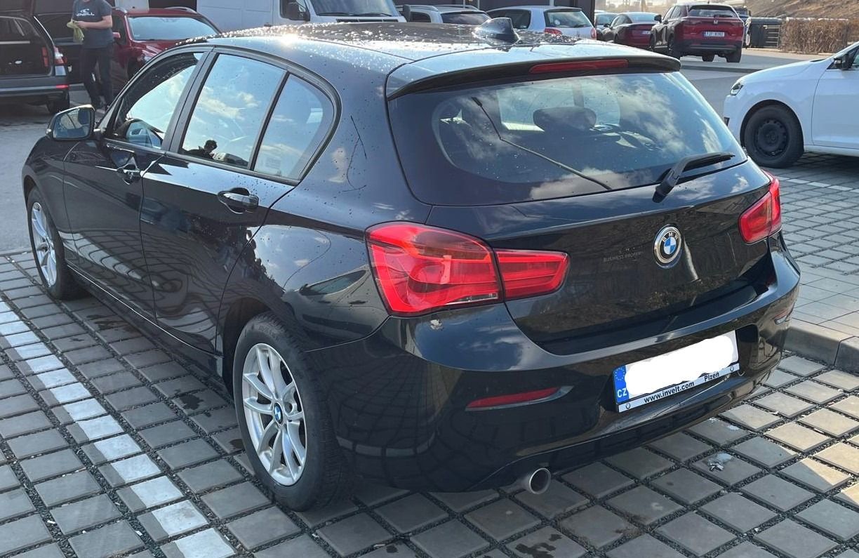 BMW Řada 1, 118D, manuál 2 - fotka 5