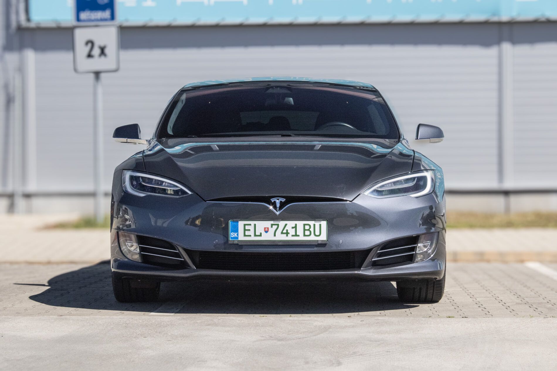Tesla Model S - fotka 4