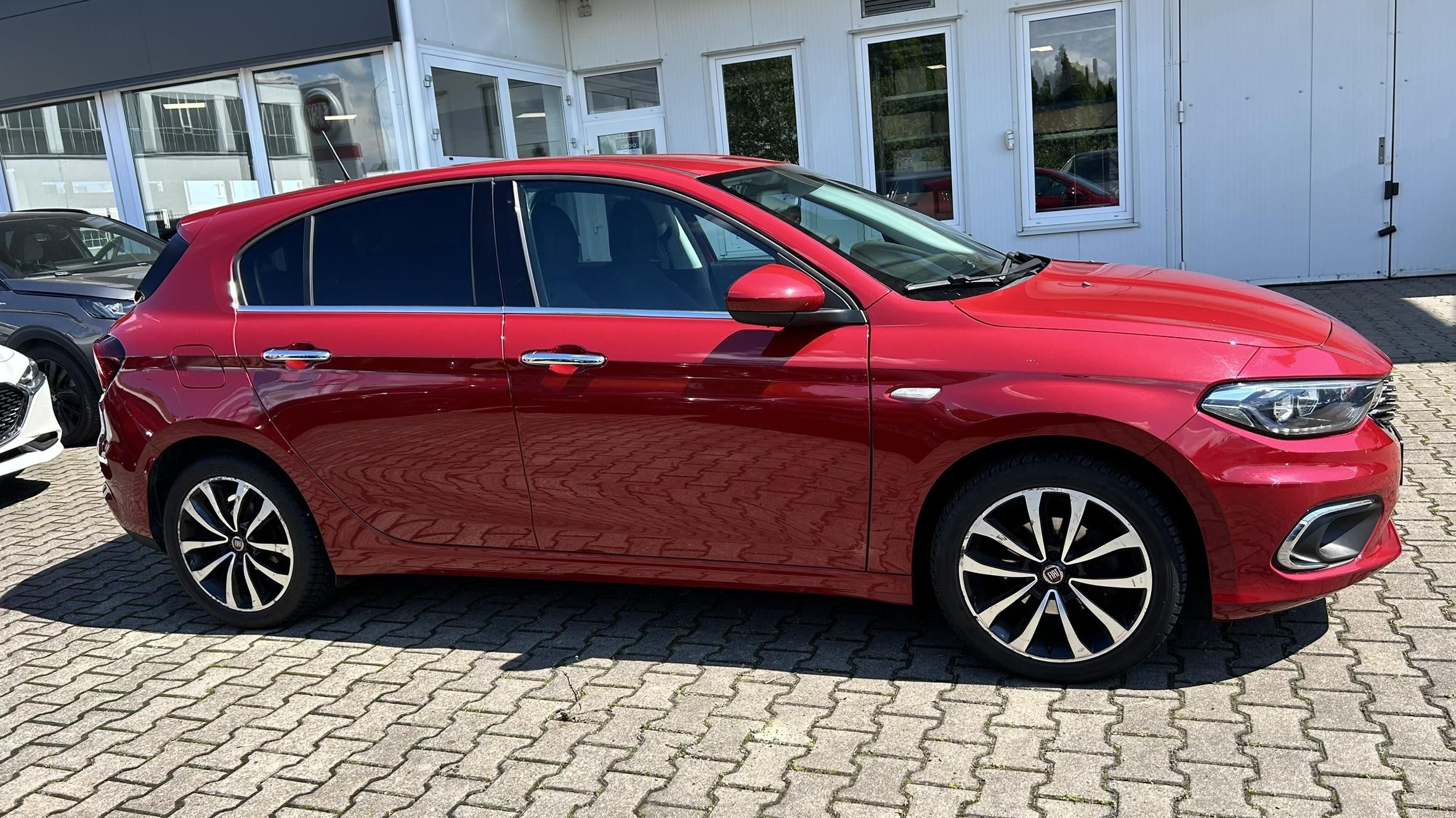 Fiat Tipo, 1.4 T-Jet 120k Lounge - fotka 4