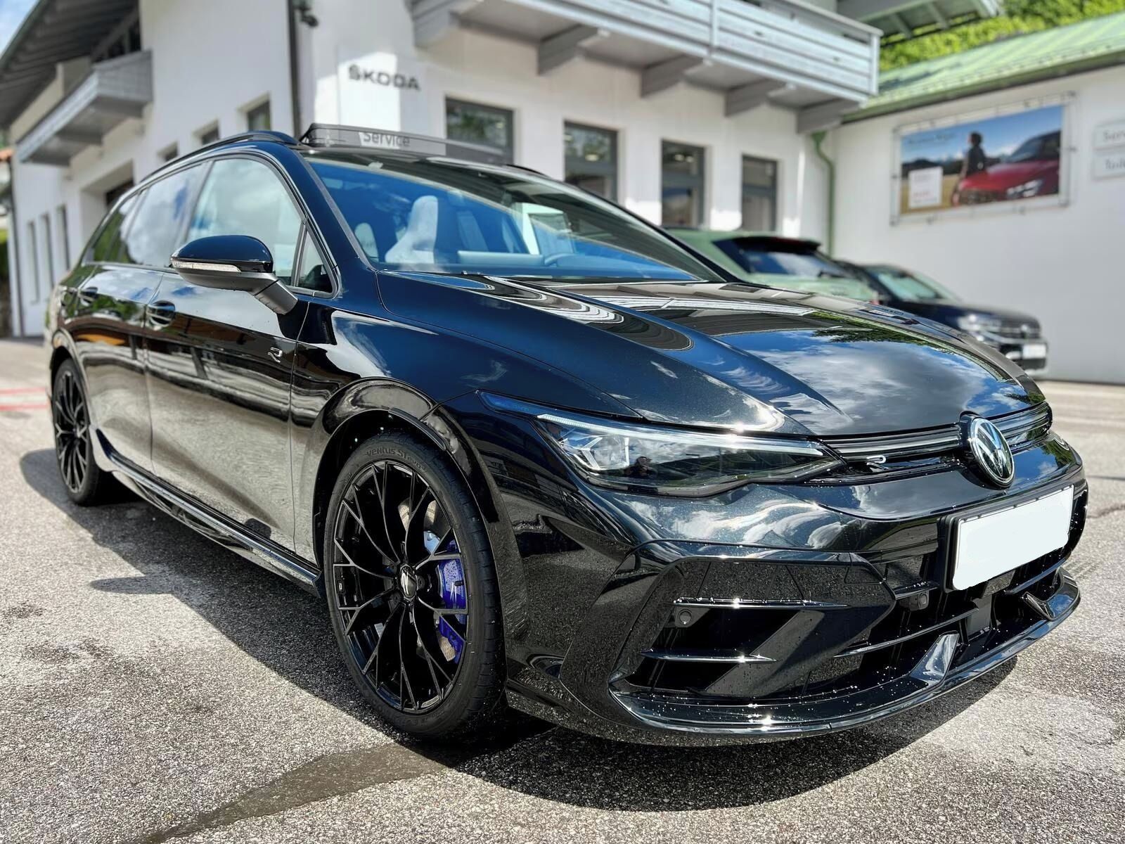 Volkswagen Golf Variant, R Variant 2.0 TSI DSG 4M - fotka 3