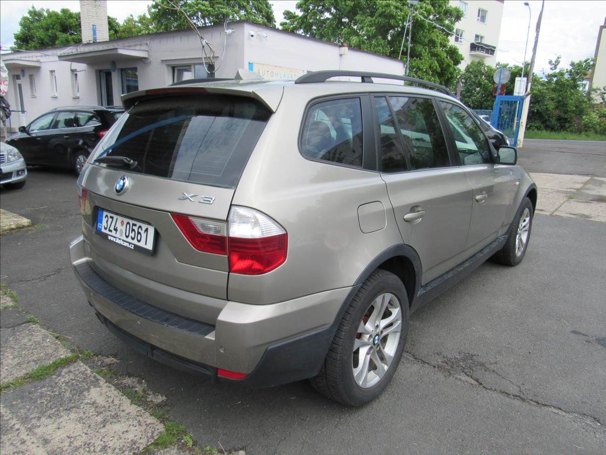 BMW X3, 2,0 d 130kW x-Drive Automat - fotka 6