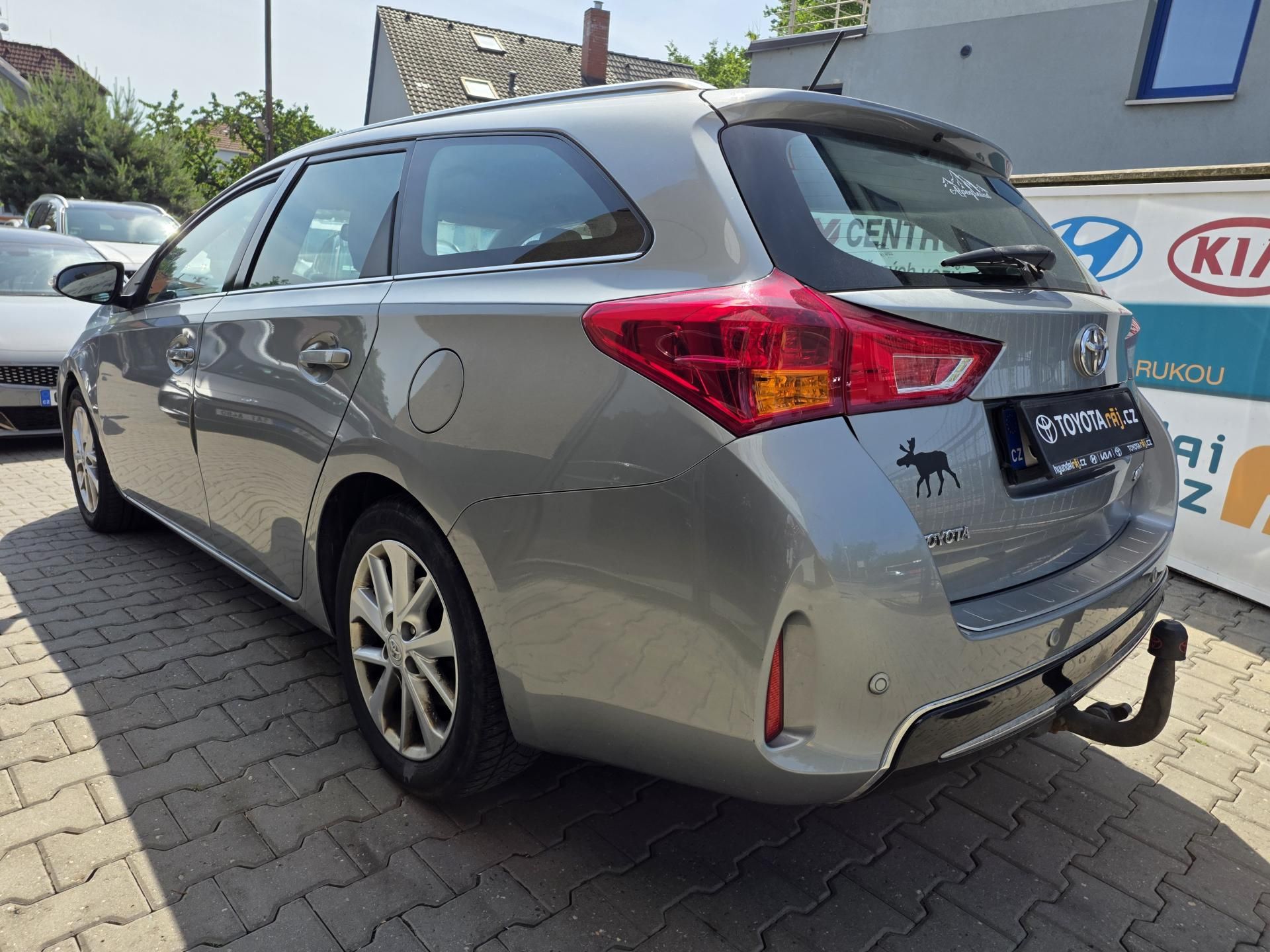 Toyota Auris, 1.6-AUT.KLIMA-TAŽNÉ-KAMERA - fotka 6