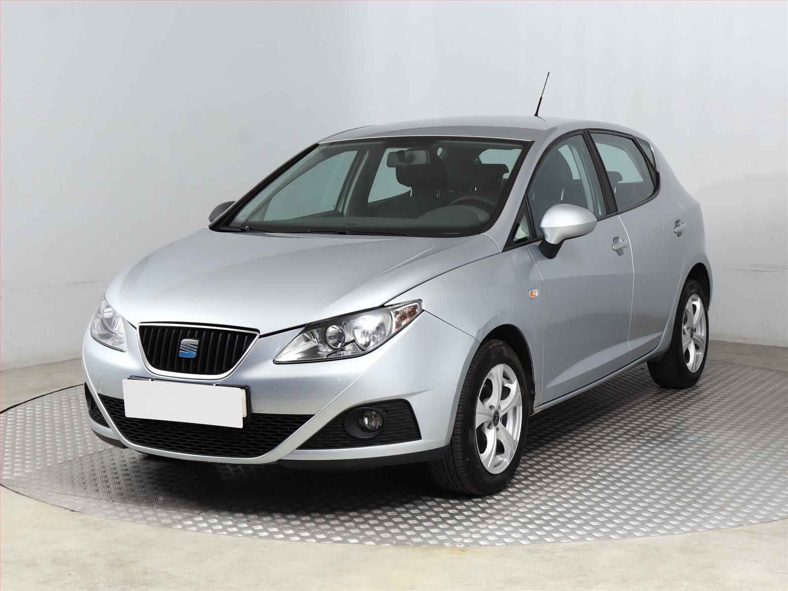 Seat Ibiza, 1.4 16V, ČR,1.maj, Serv.kniha - fotka 2