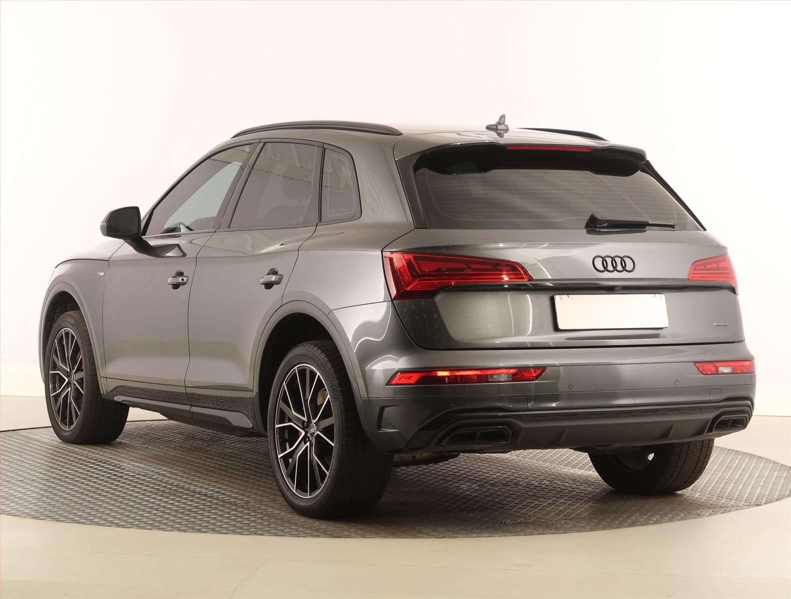 Audi Q5, 40 TDI, S line - fotka 4