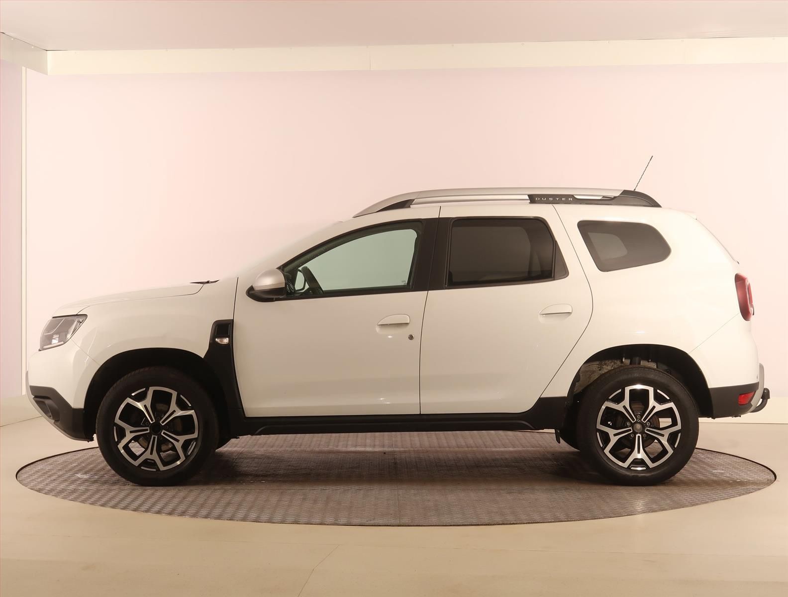 Dacia Duster, 1.3 TCe, Serv.kniha, Navi - fotka 3