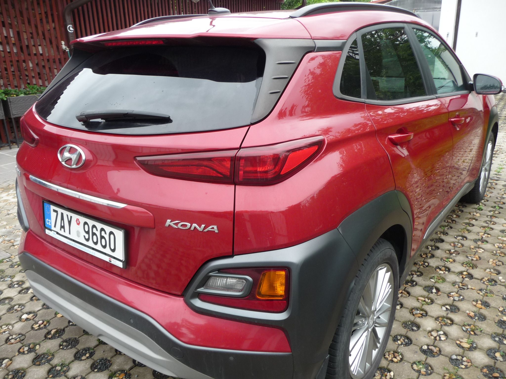 Hyundai Kona, 1.0-TGDI 88kw Style čr32 000km - fotka 6