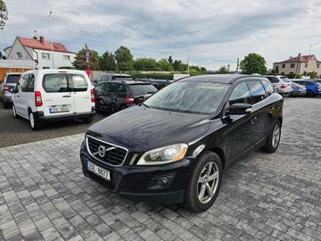D5 AWD, 136 KW, AUTOMAT