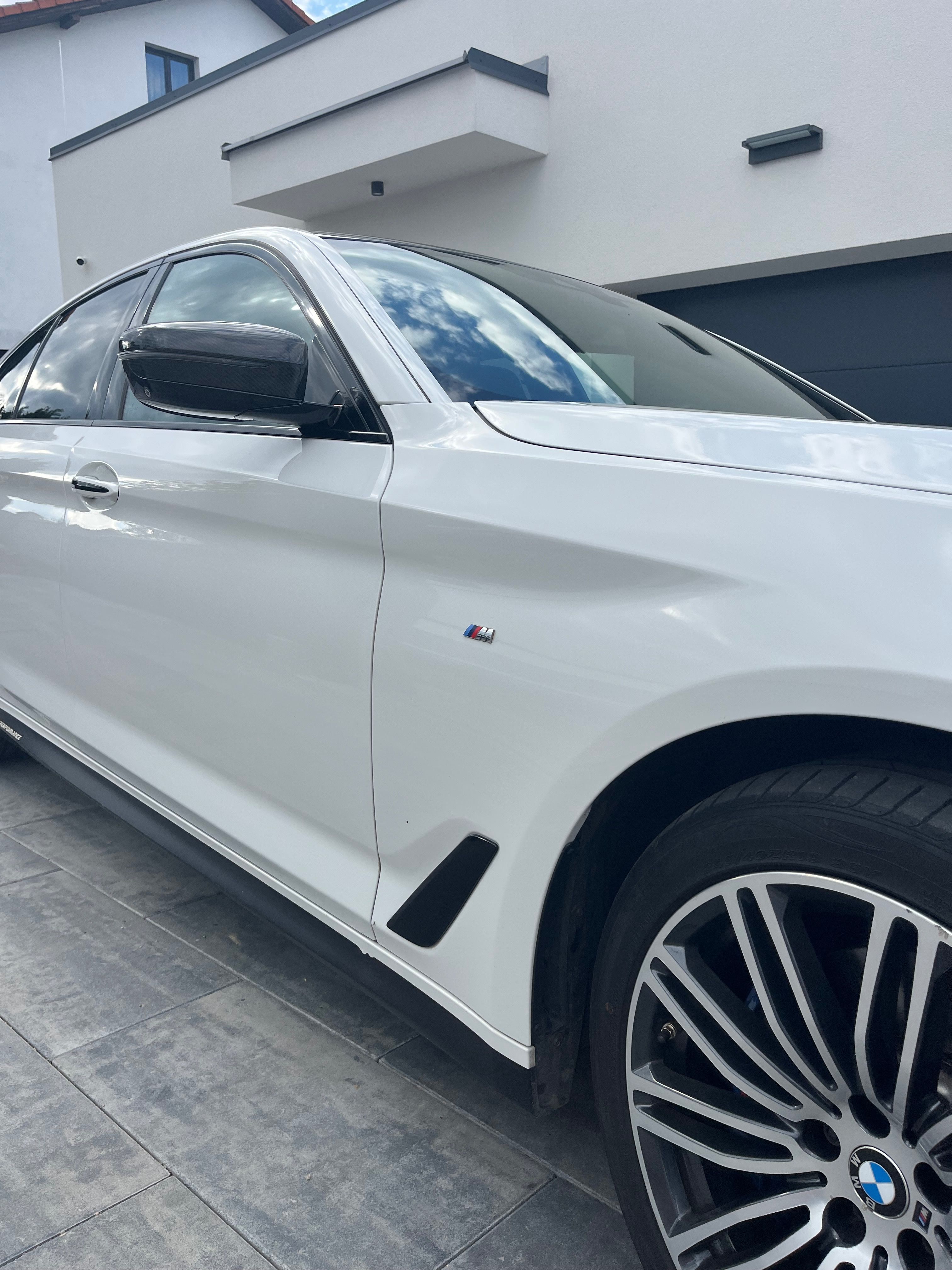 BMW Řada 5, 530 xd M Performance paket - fotka 2