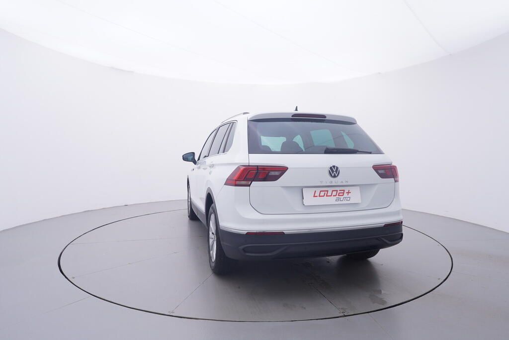 Volkswagen Tiguan, Life 2.0 TDI 90 kW - fotka 4