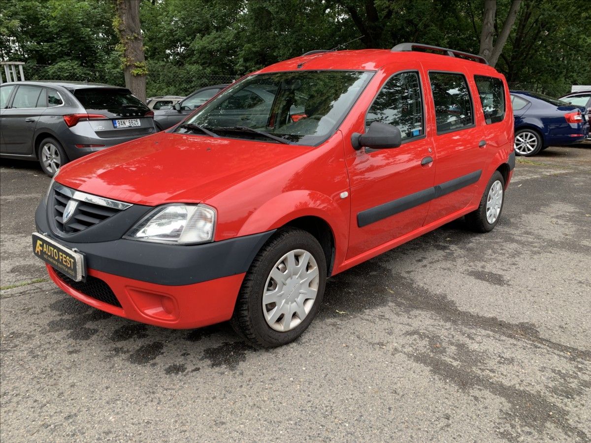 Dacia Logan, 1,4 i 1.MAJITEL,ČR,SERVISKA