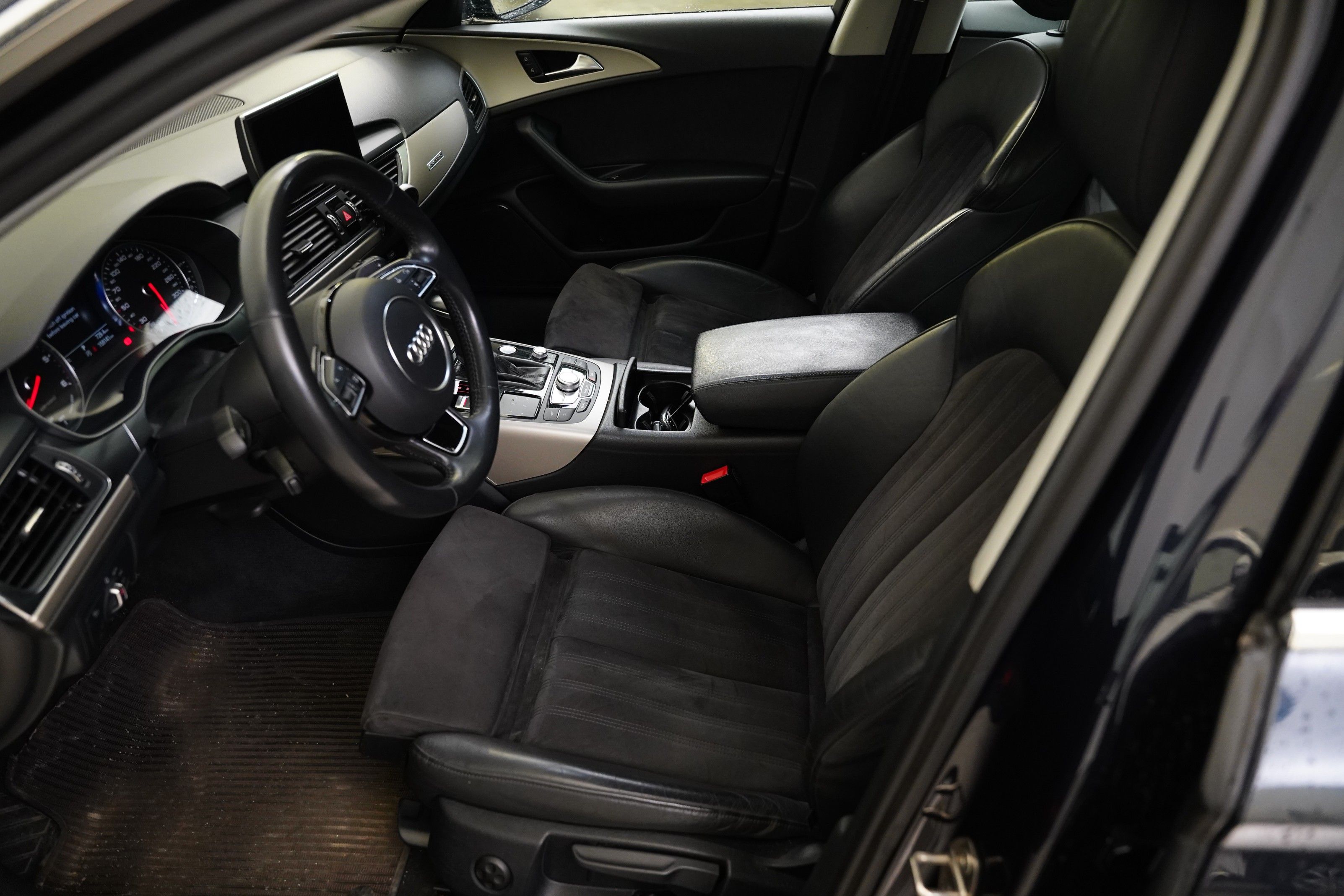 Audi A6, 3.0 TDI V6 235 kW Allroad - fotka 6