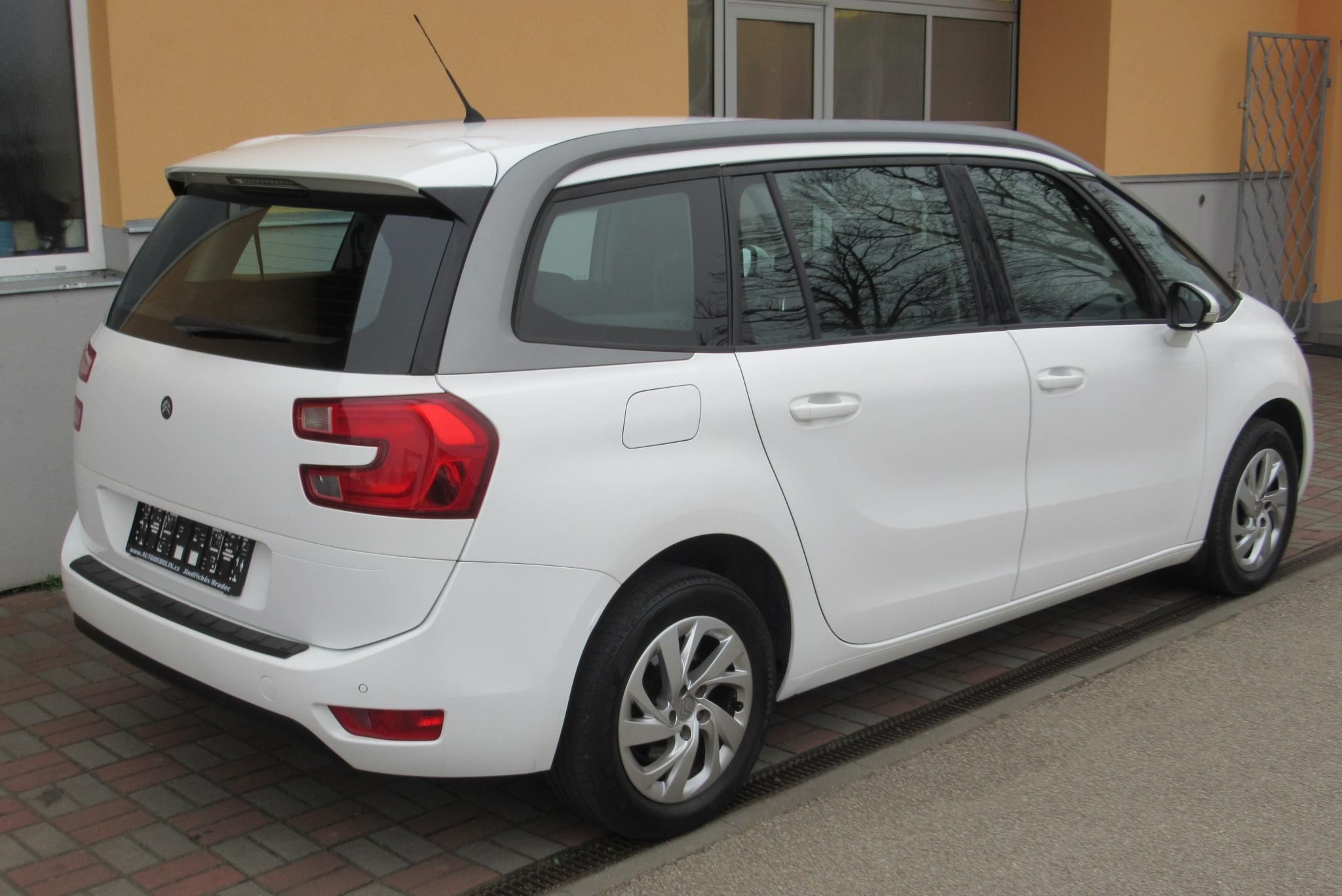 Citroën C4 Picasso, 1.6 HDi AUT. KLIMA 7 MÍST - fotka 5