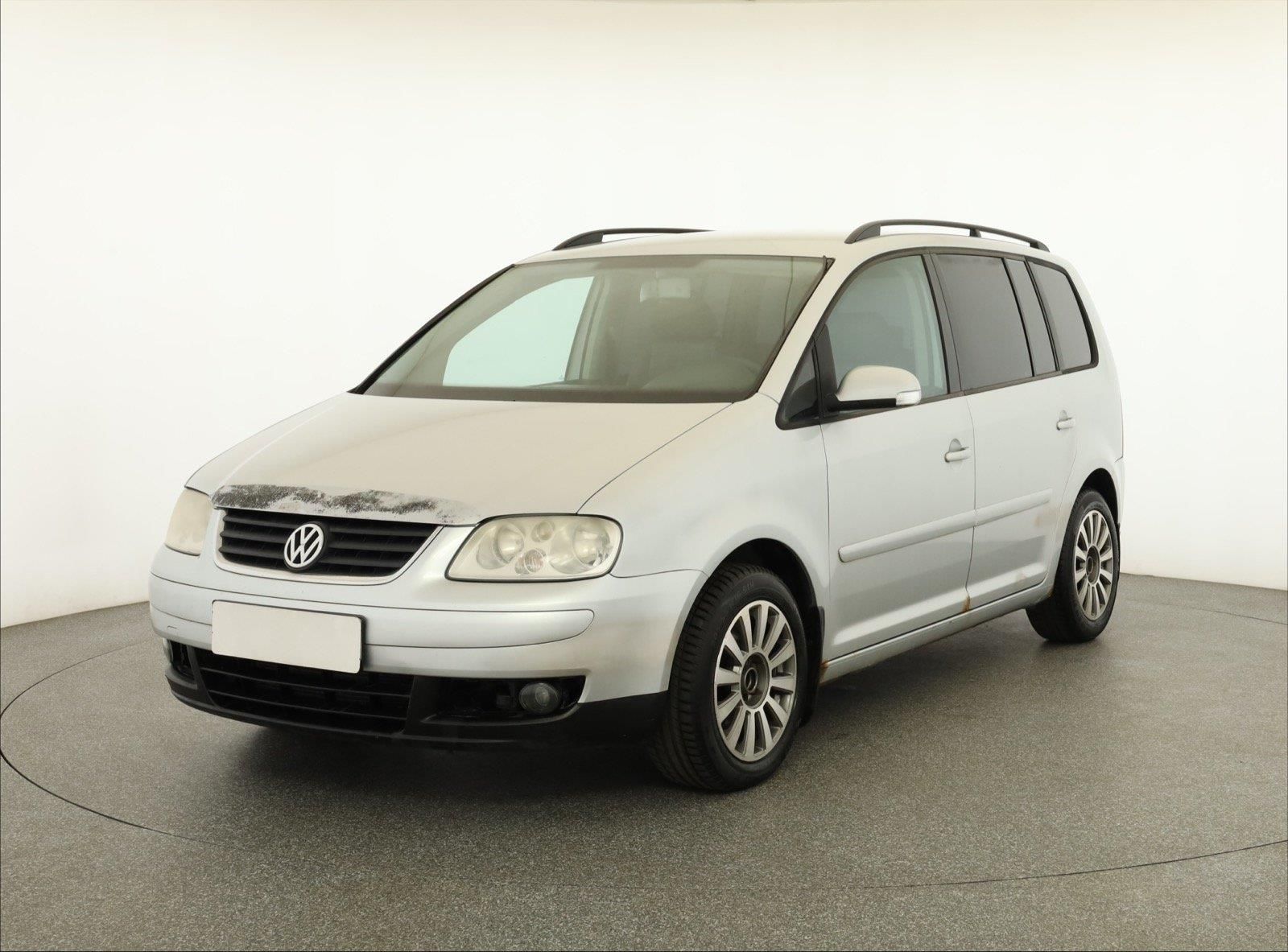 Volkswagen Touran, 1.9 TDI, Tažné, Klima - fotka 2