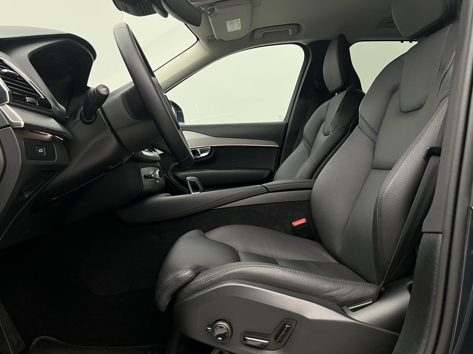Volvo XC90, B5 AWD BRIGHT PLUS AUT 7 MÍST - fotka 3