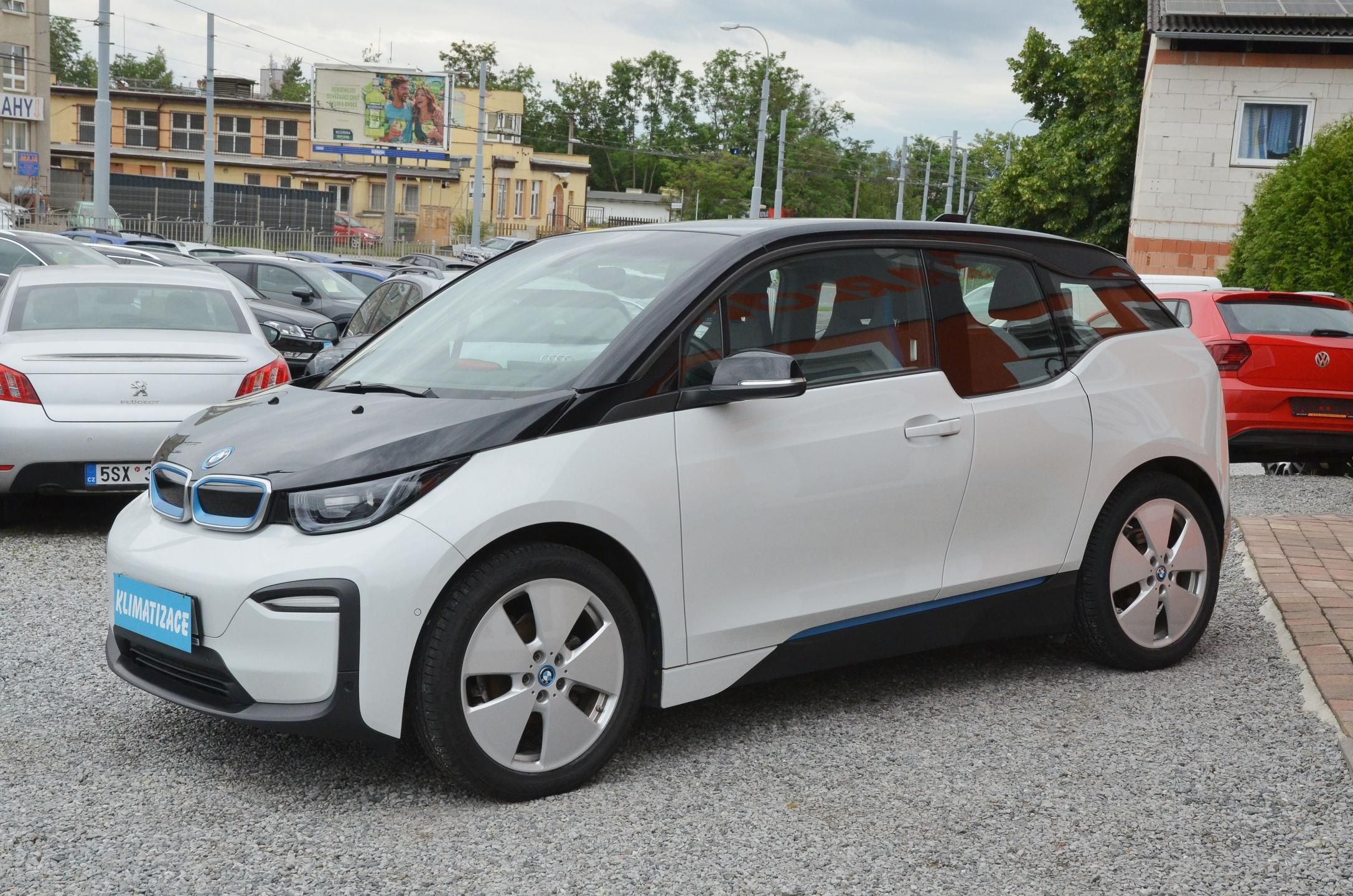 BMW i3, 120Ah / 42,2kWh / 17.900km - fotka 3