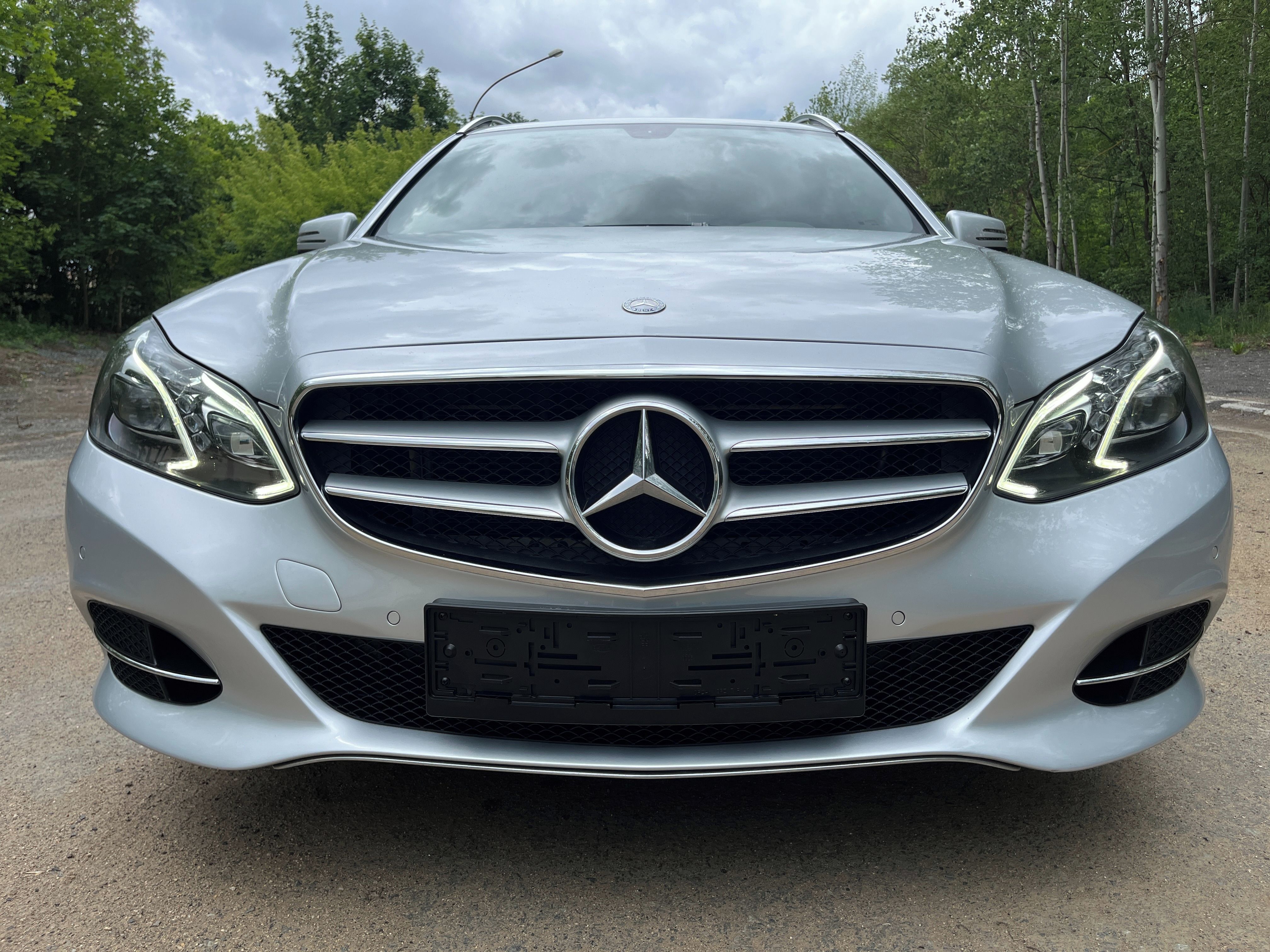 Mercedes-Benz Třídy E, E 200i 135kw 170.000km top - fotka 3