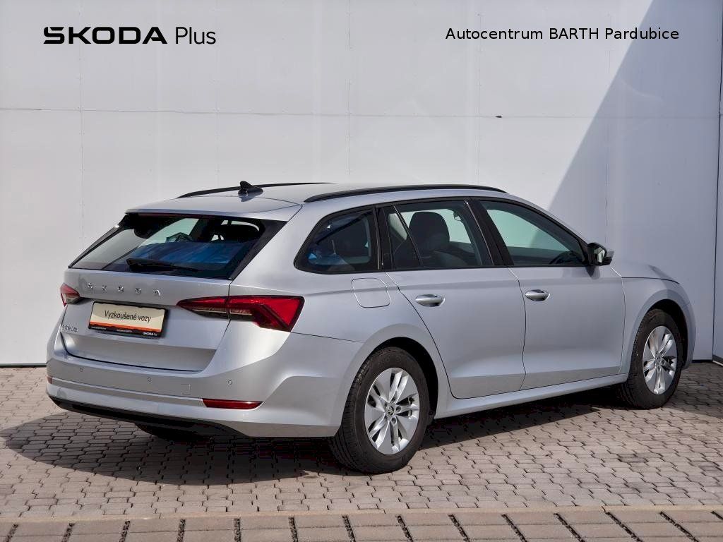 Škoda Octavia, Combi / 2,0 TDI / 85 kW / Ambi - fotka 2