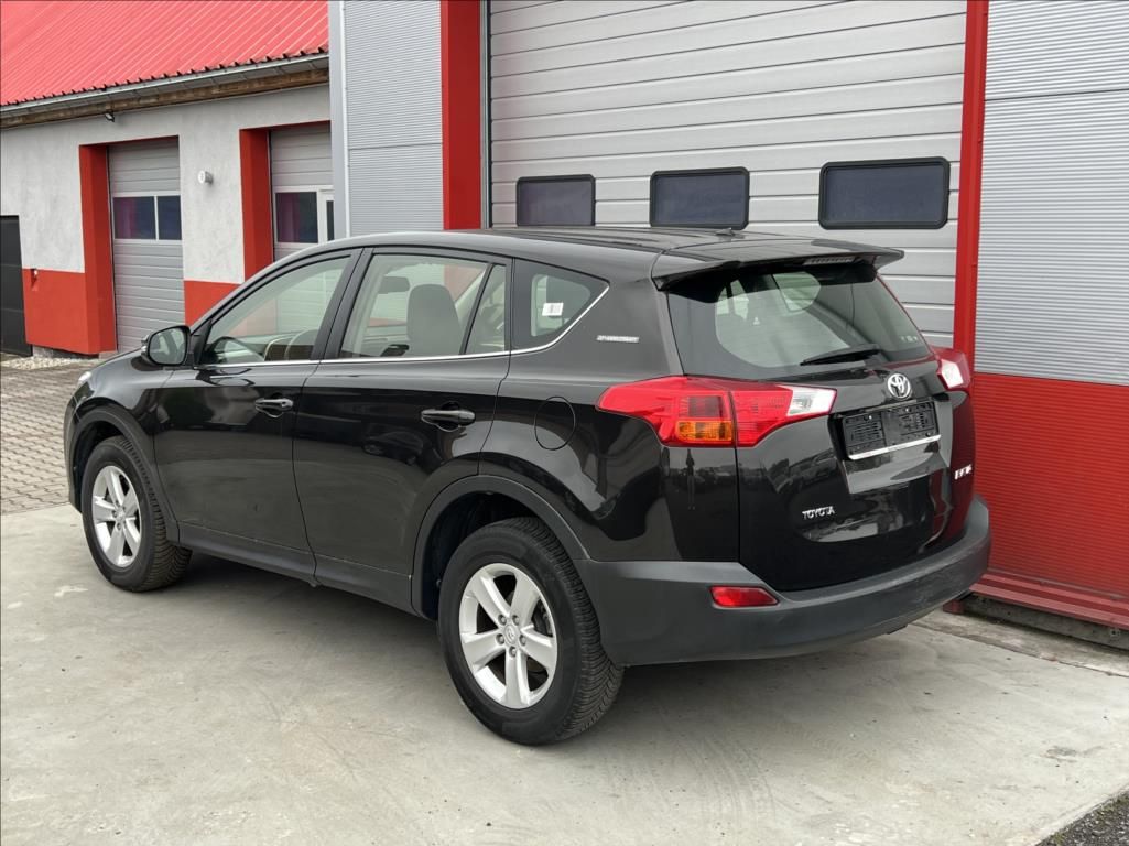 Toyota Rav4, 2,0 D-4D ACTIVE - fotka 3