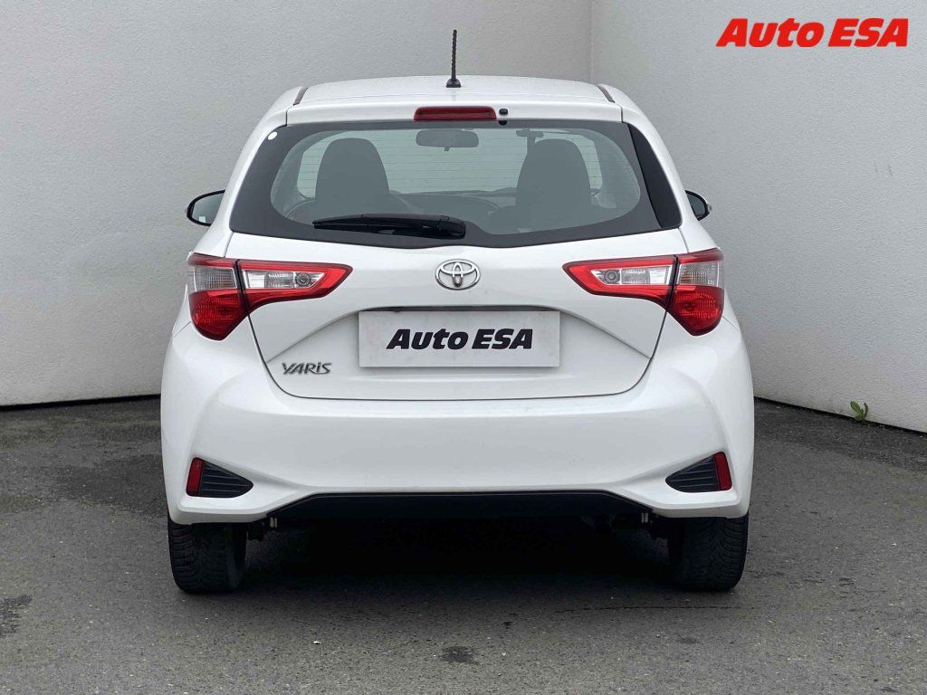 Toyota Yaris, 1.5 i,2.maj,ČR - fotka 5
