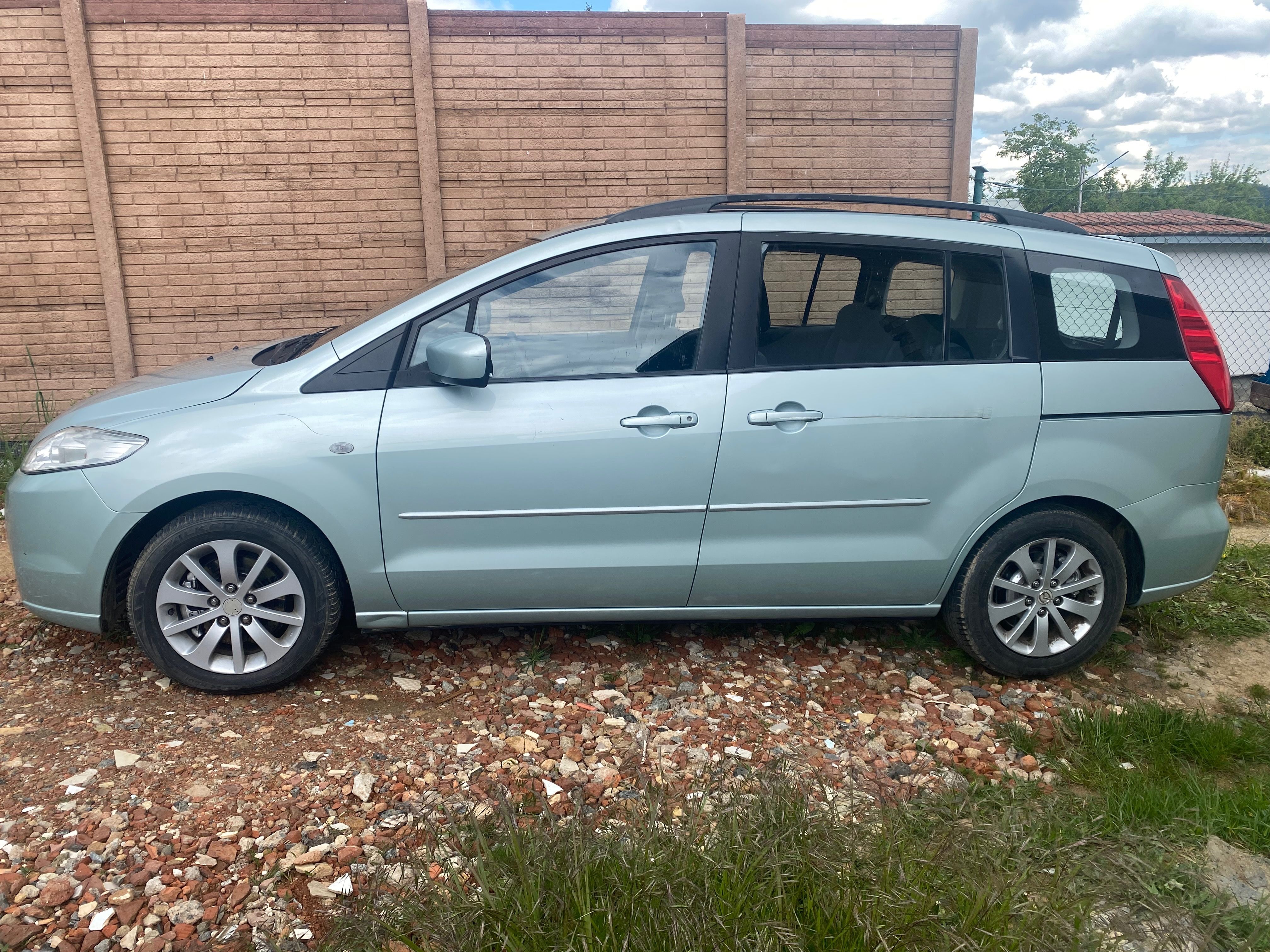 Mazda 5, 2.0 L Diesel 7mist - fotka 4