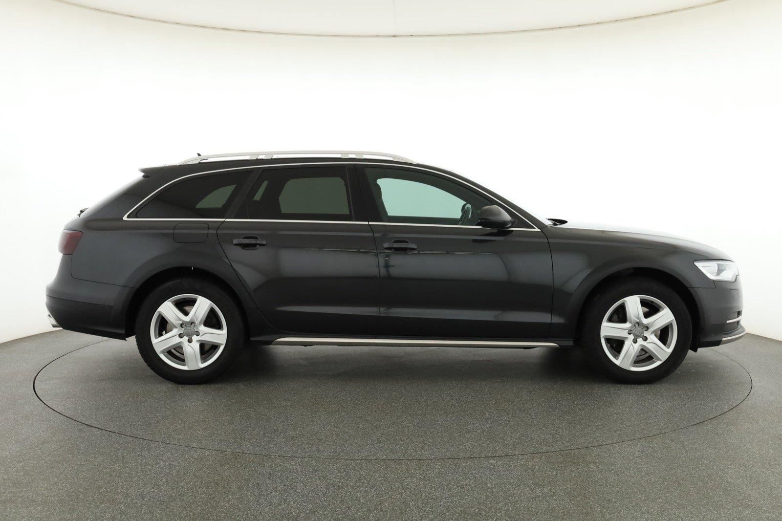 Audi A6 allroad, 3.0 TDI, 4X4, Automat, Kůže - fotka 6
