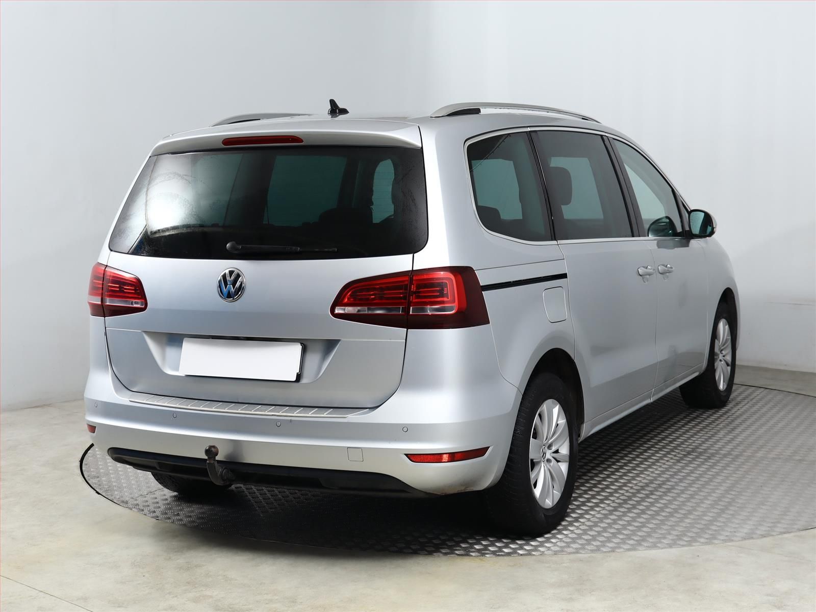 Volkswagen Sharan, 2.0 TDI, 4X4, Automat, 6 míst - fotka 5