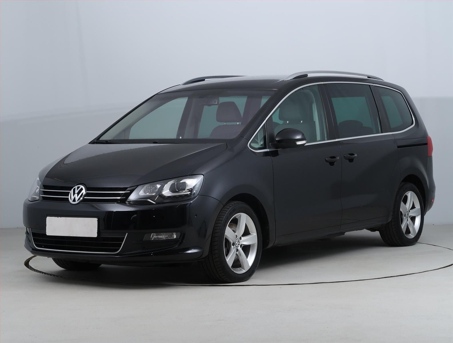Volkswagen Sharan, 2.0 TDI, 4X4, Serv.kniha - fotka 2