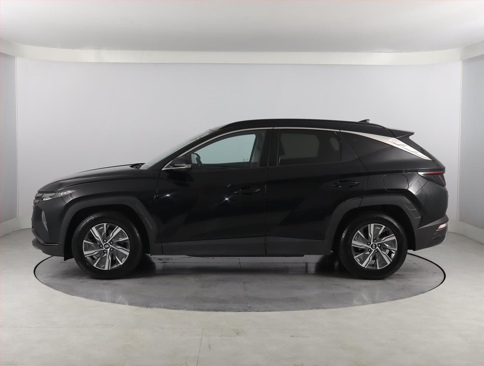 Hyundai Tucson, 1.6 T-GDI, 4X4, Serv.kniha - fotka 3