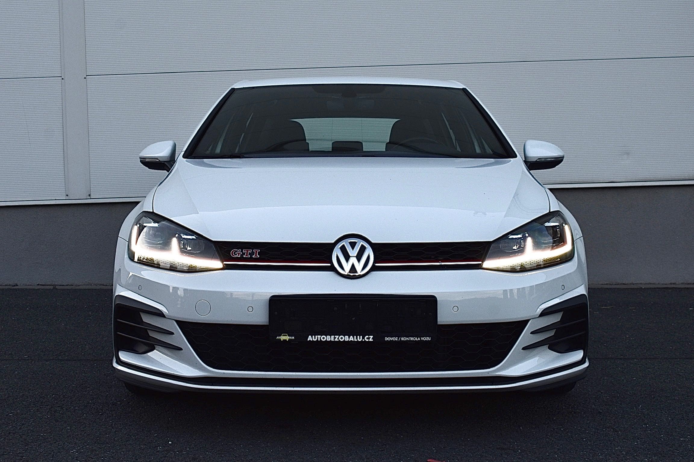 Volkswagen Golf, 7.5 GTI 2.0TSi/180KW/ACC/DPH - fotka 2