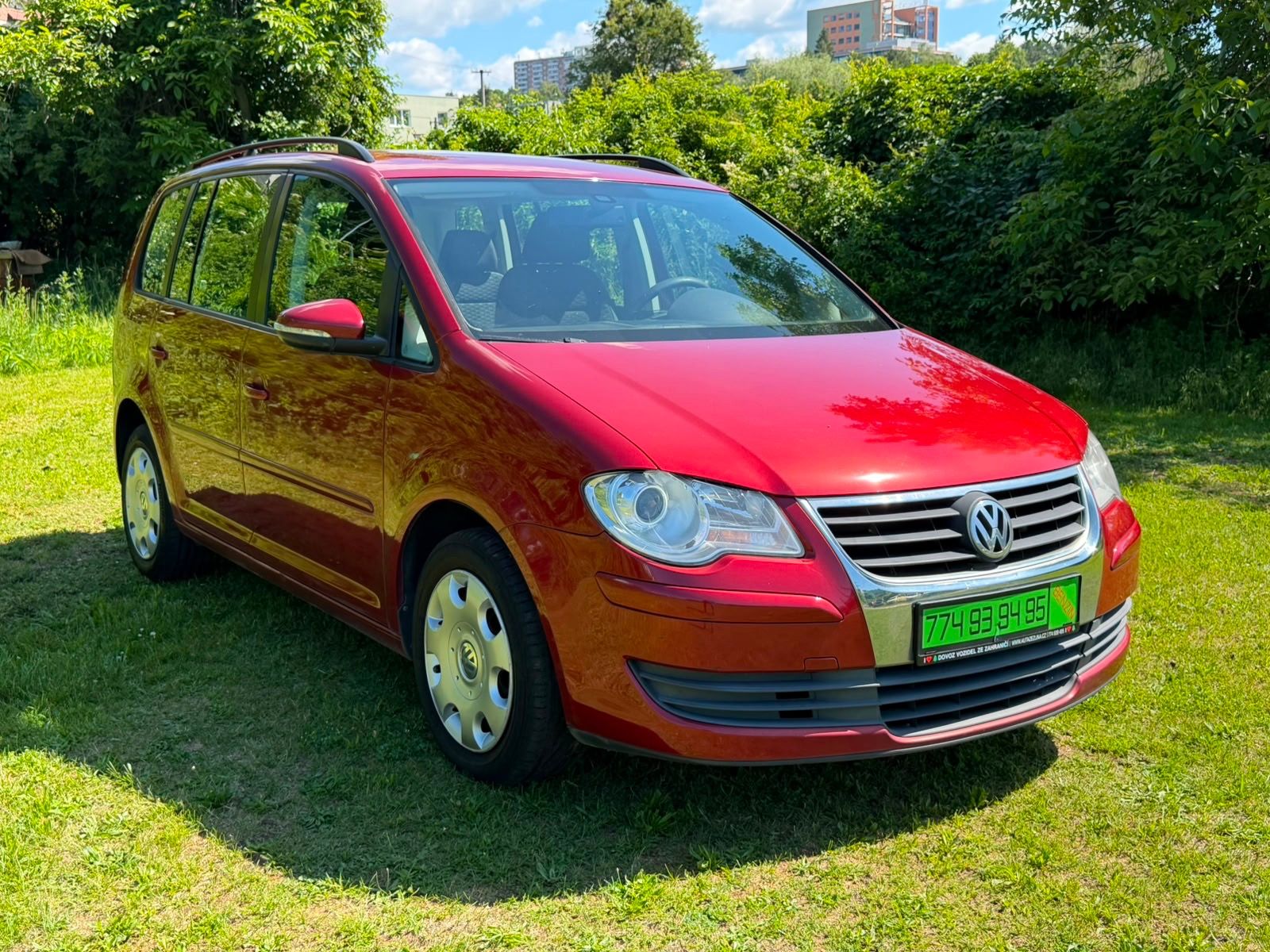 Volkswagen Touran, 1,6 MPI - PARK. SENZORY - fotka 3