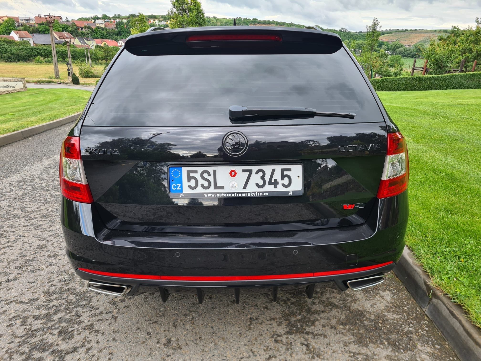 Škoda Octavia, 2.0 TDi RS MAN NAV - fotka 6