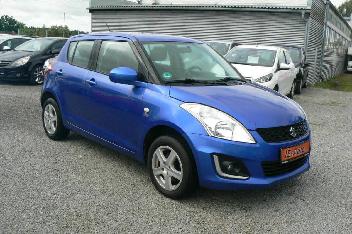 Suzuki Swift, 1,2 CLUB 4x4 - fotka 2
