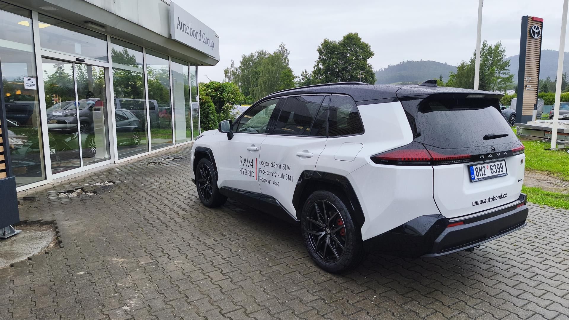 Toyota Rav4, 2.5 HEV 4X4 - GR SPORT - fotka 4
