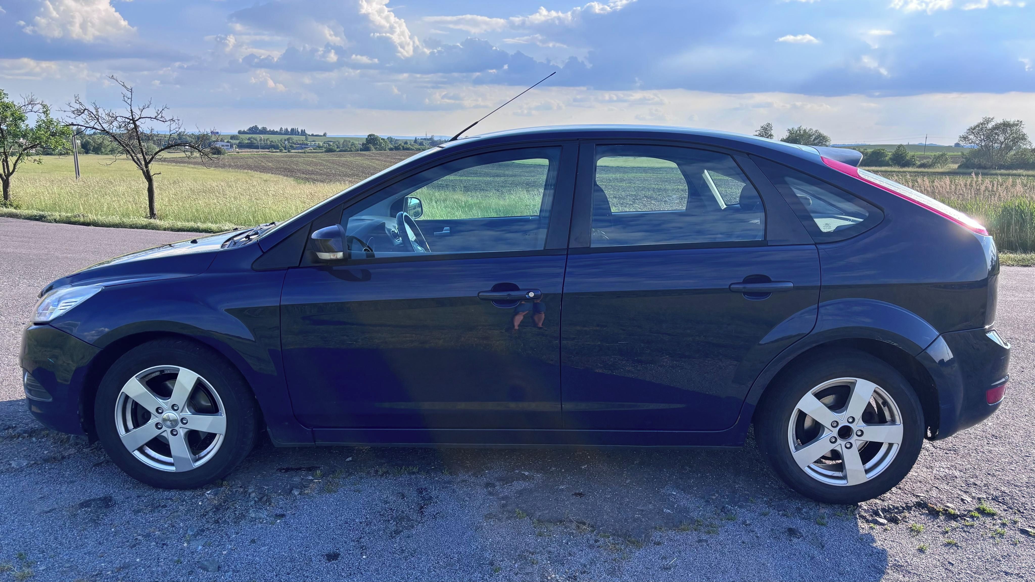 Ford Focus, Focus 1.6 D, 2.majitel + pneu - fotka 4