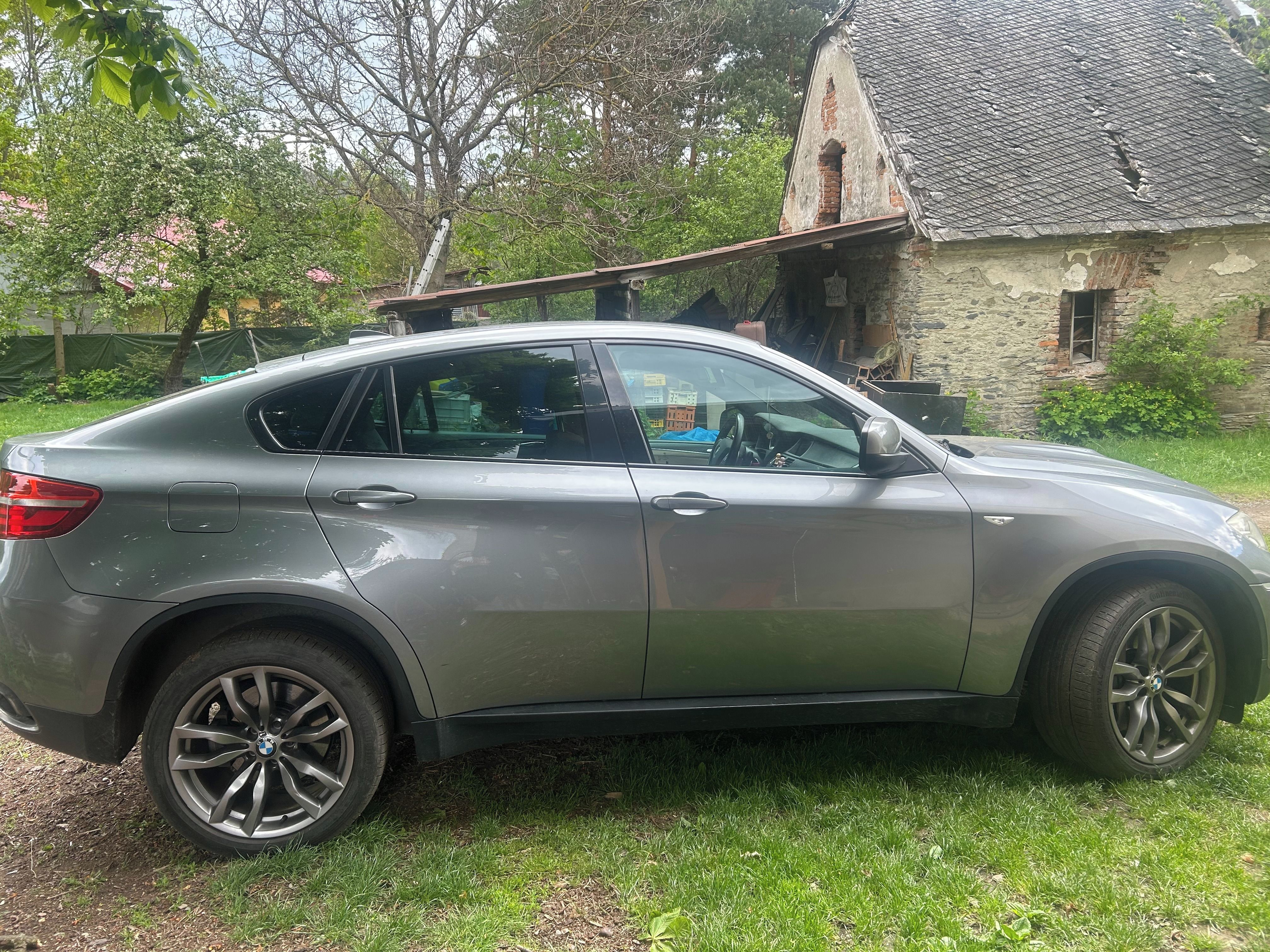 BMW X6, M50d