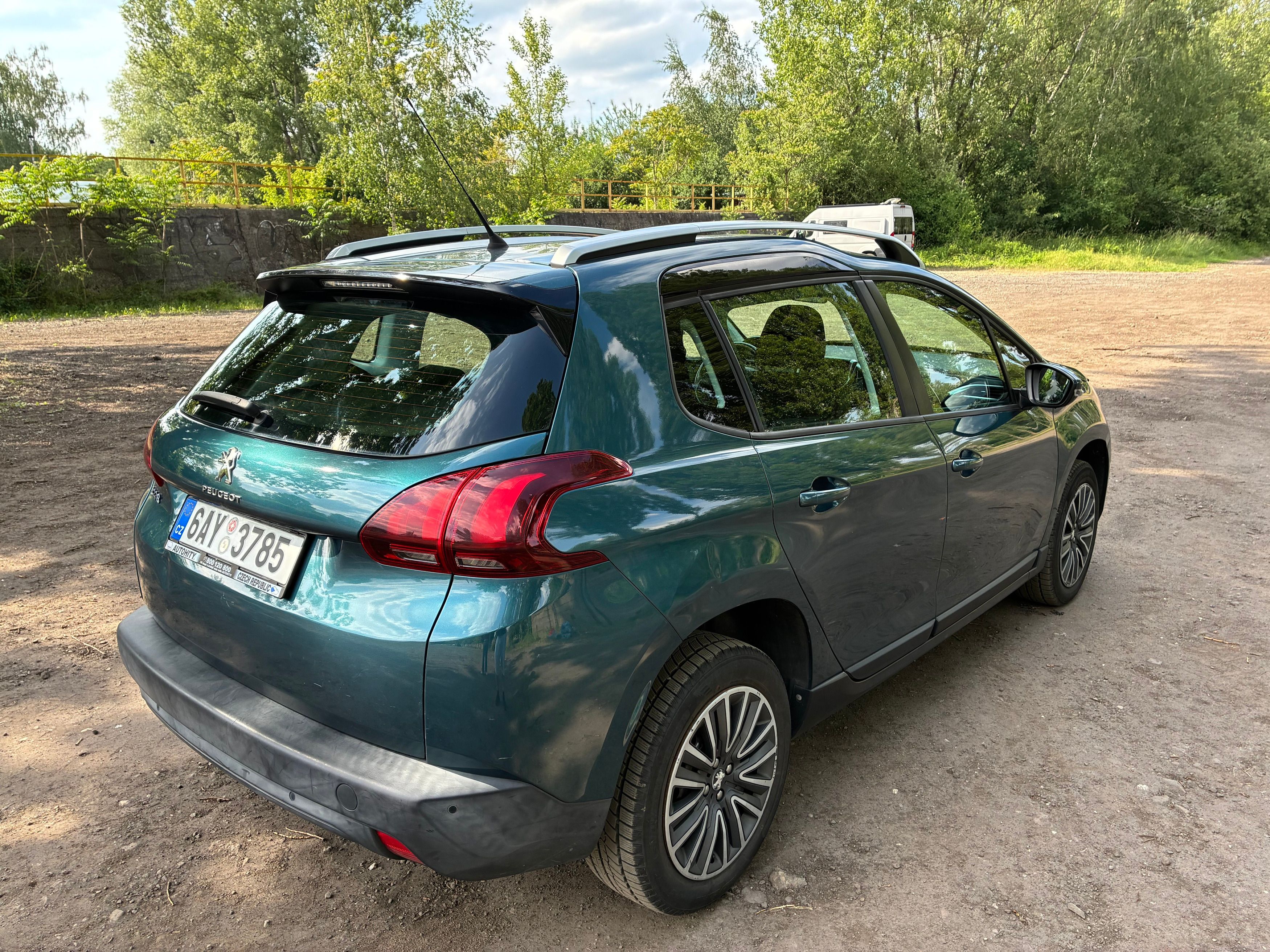 Peugeot 2008, nový motor - najeto 28 030 km - fotka 3