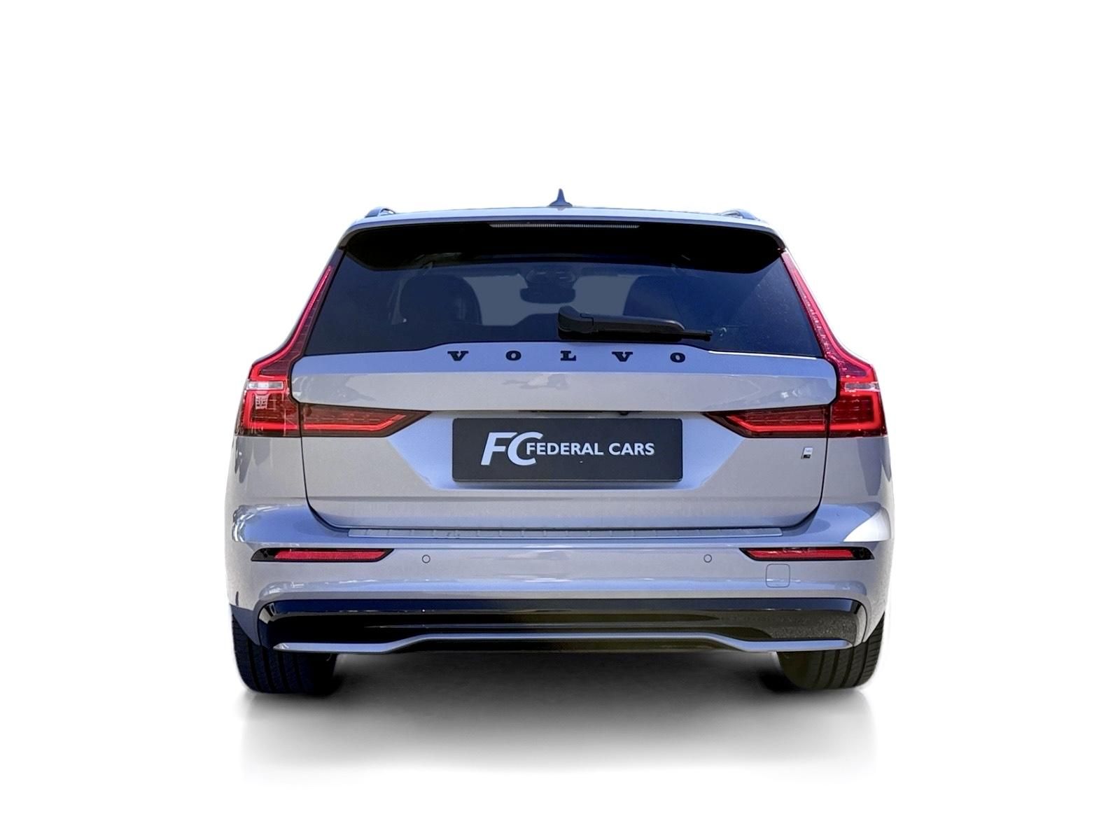 Volvo V60, T8 AWD ULTRA DARK / B&W + kola - fotka 6