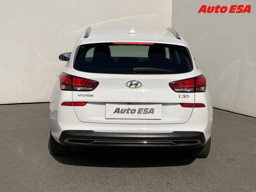 Hyundai i30, 1.6 CRDi,ČR,LED,kamera - fotka 5