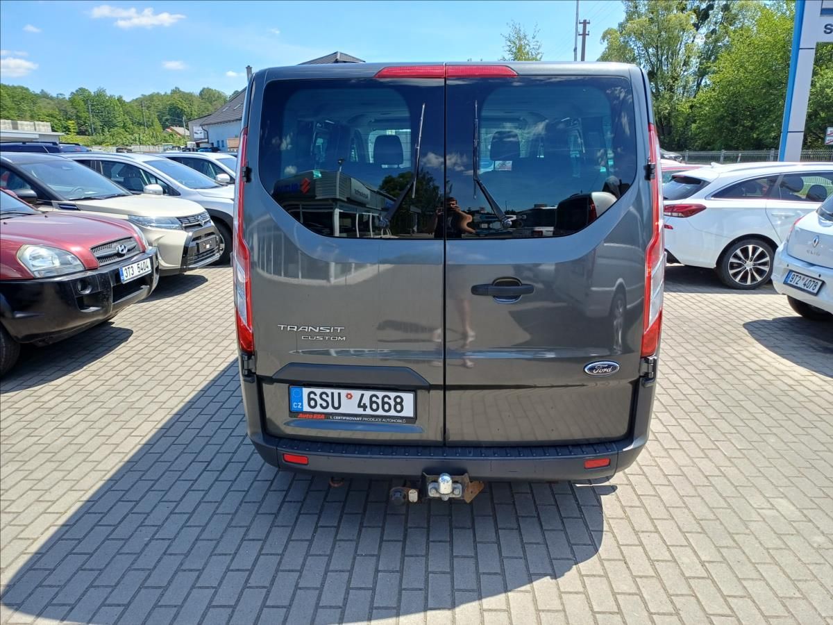 Ford Transit Custom, 2,2 TDCi, 114 kW, 8 míst - fotka 5