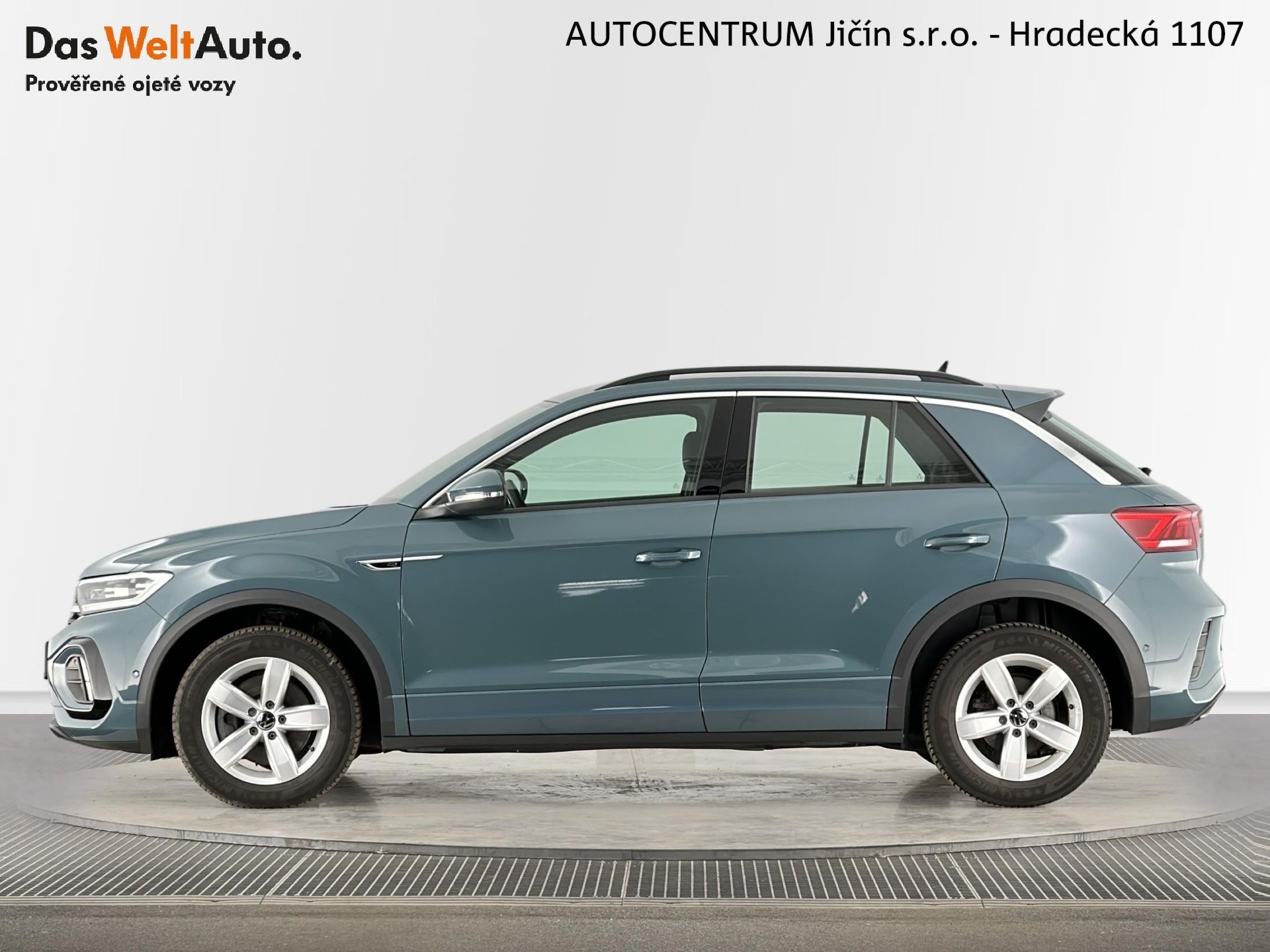 Volkswagen T-Roc, R-Line 2.0 TSI 140kW 4Motion D - fotka 3