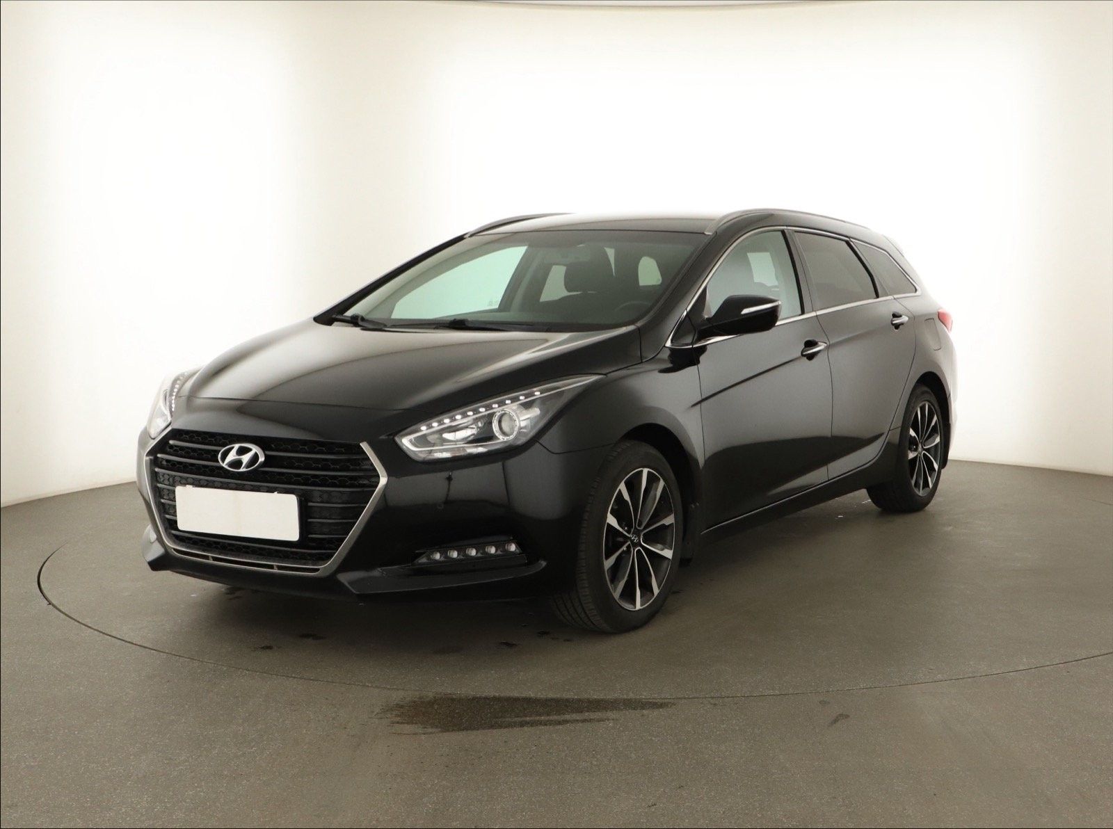 Hyundai i40, 1.7 CRDi, Serv.kniha, Navi - fotka 2