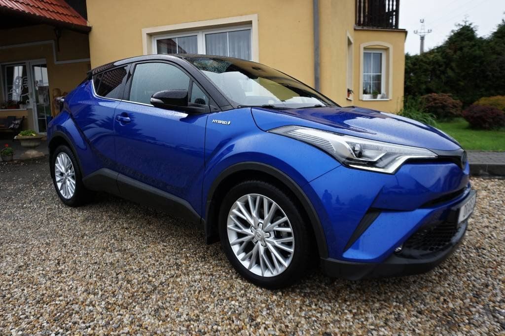 Toyota C-HR, ACTIVE 1,8 HYBRID 72 kW - fotka 2