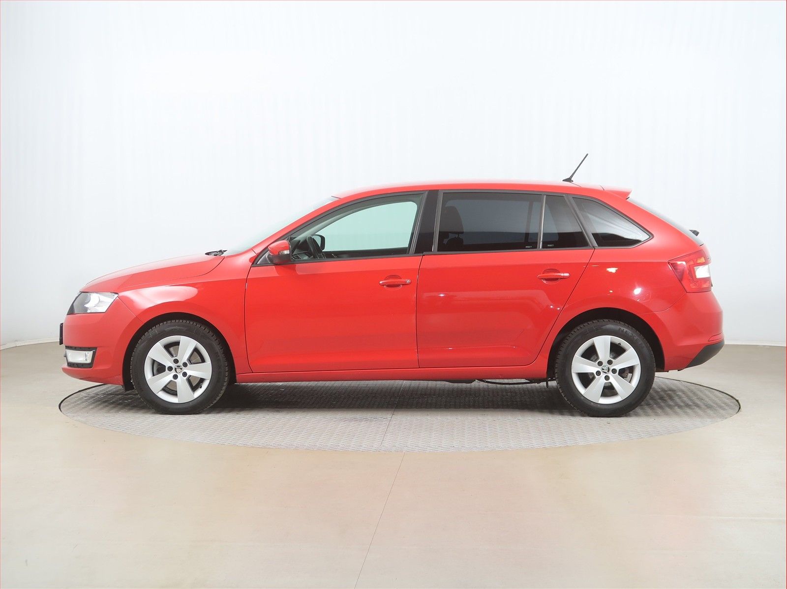 Škoda Rapid, 1.4 TSI, Automat - fotka 3