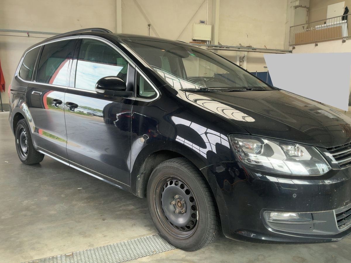 Volkswagen Sharan, 2.0Tdi 110KW 7-MÍST TAŽNÉ XENO - fotka 5