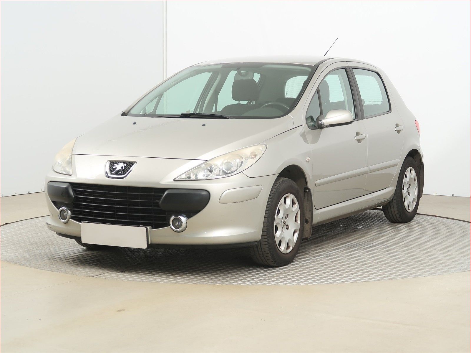 Peugeot 307, 1.4 16V, po STK, Tažné - fotka 2