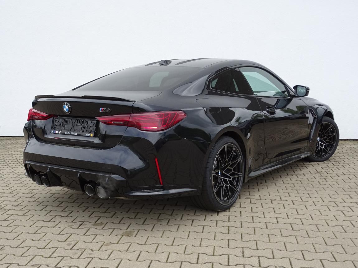 BMW M4, Competition M xDrive - fotka 3