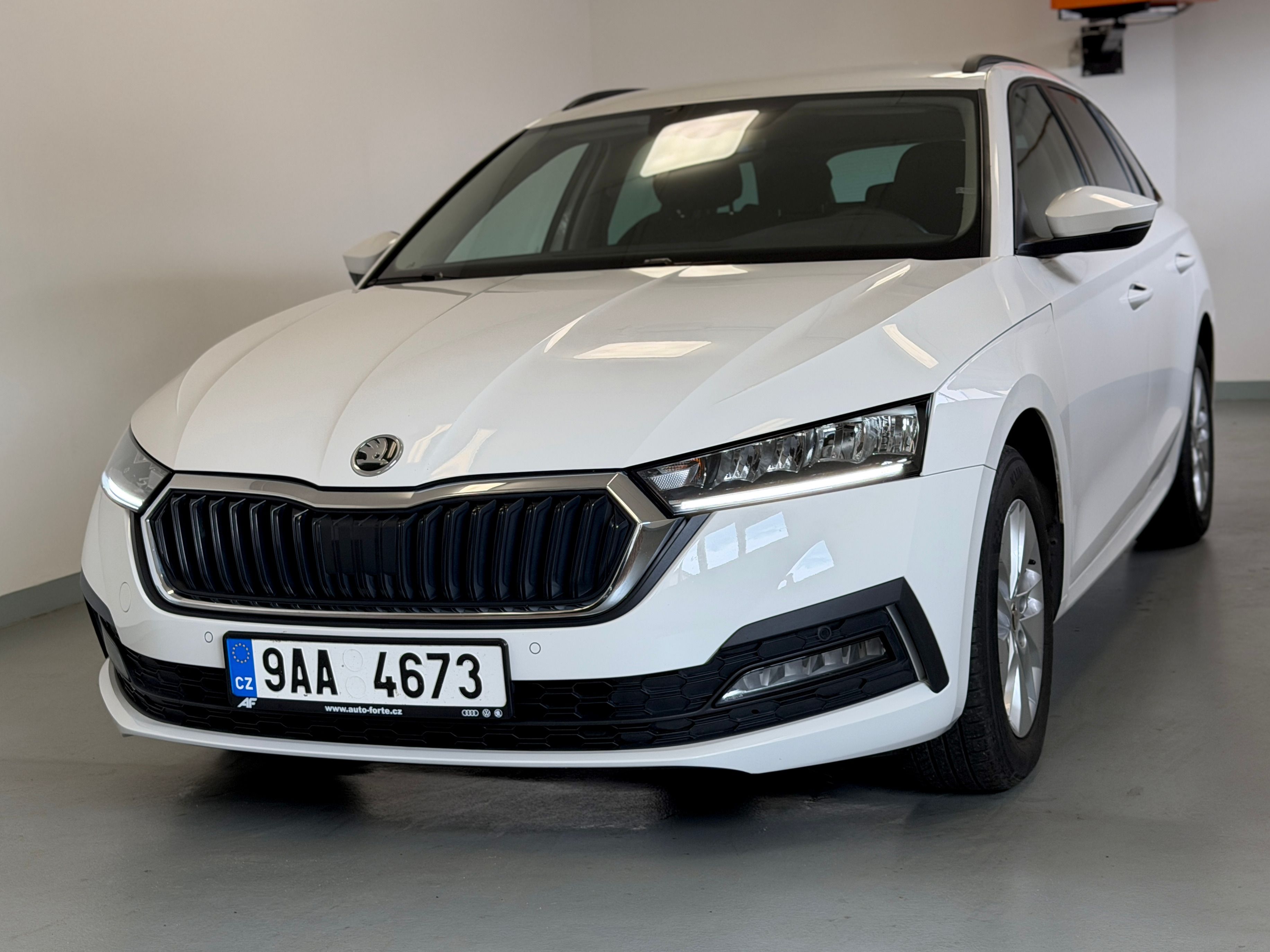 Škoda Octavia, IV combi 2,0 TDI 85kW - fotka 2