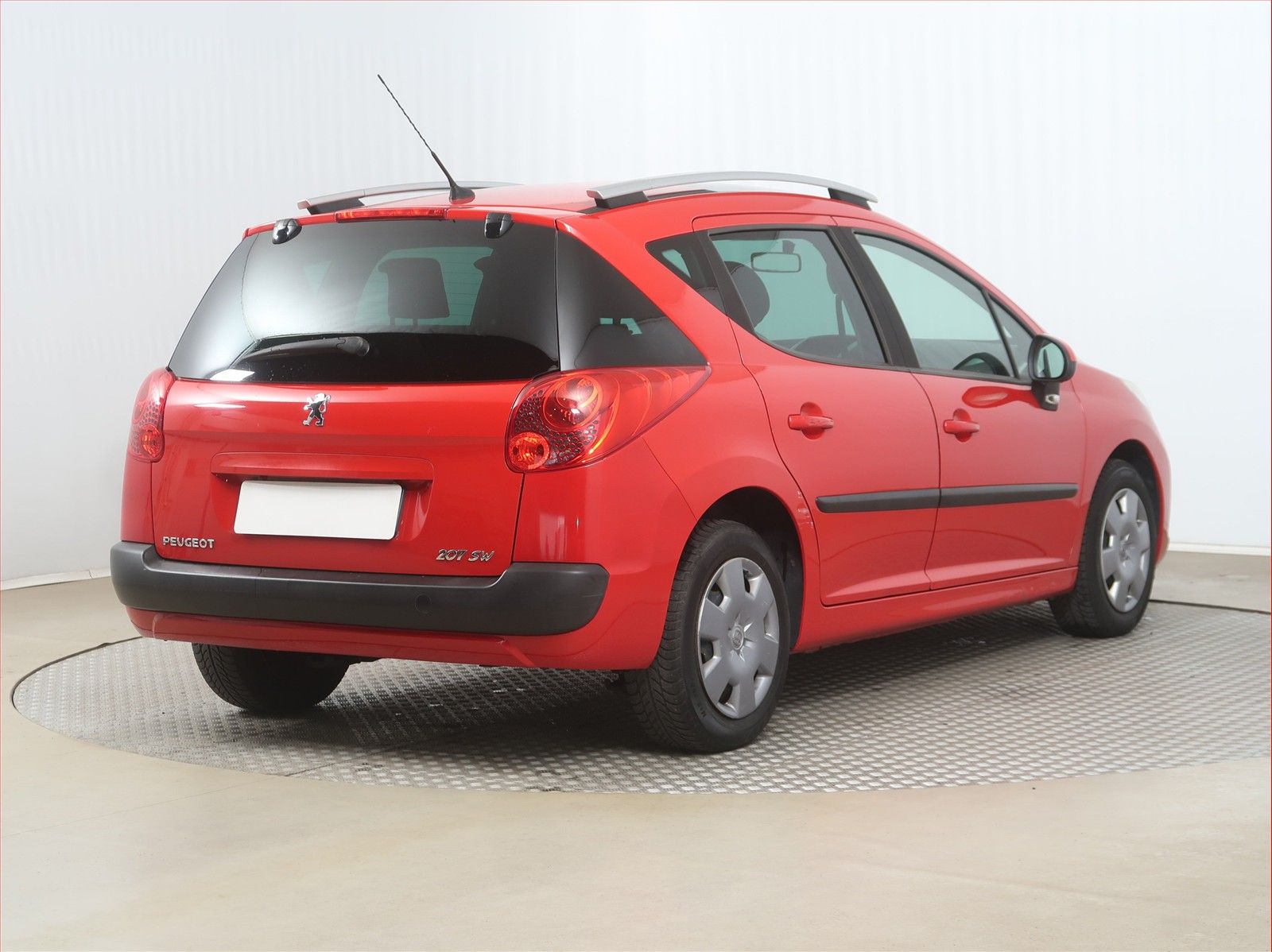 Peugeot 207, 1.4 VTi, po STK, jezdí výborně - fotka 5
